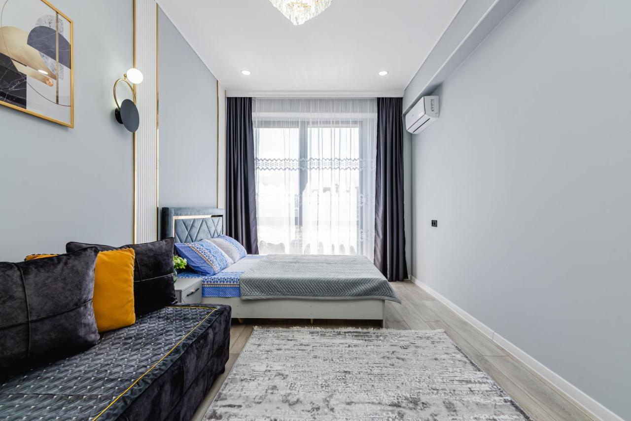 Apartamento Heaven 10 Almatý Exterior foto